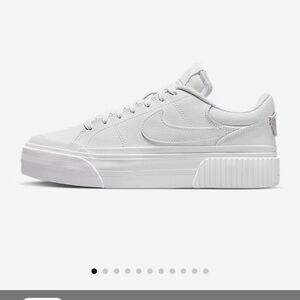 Nike Court Legacy Lift